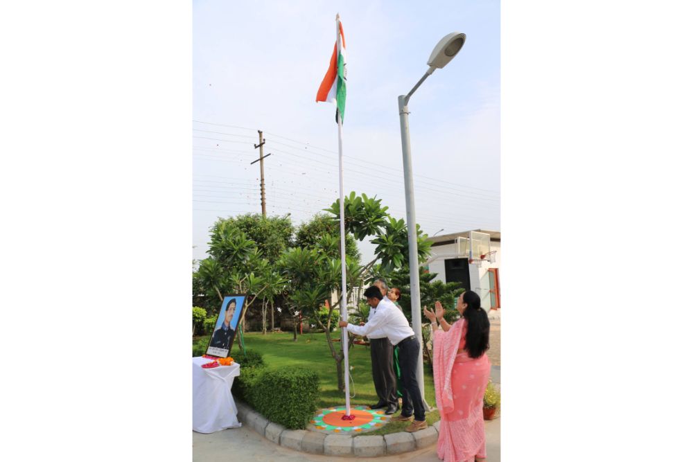 69th Independence Day of India - HOMAGE TO OUR SOLDIERS