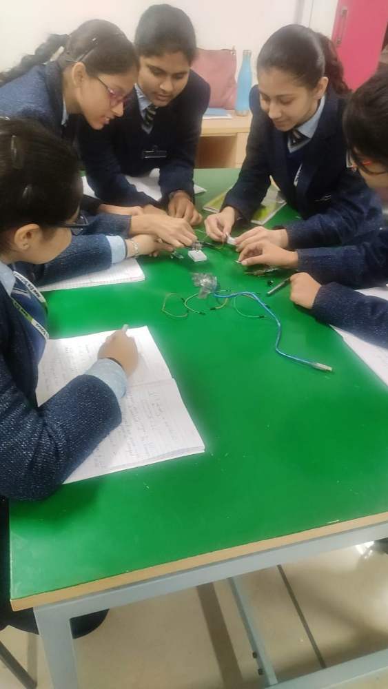 Tinkering Workshop